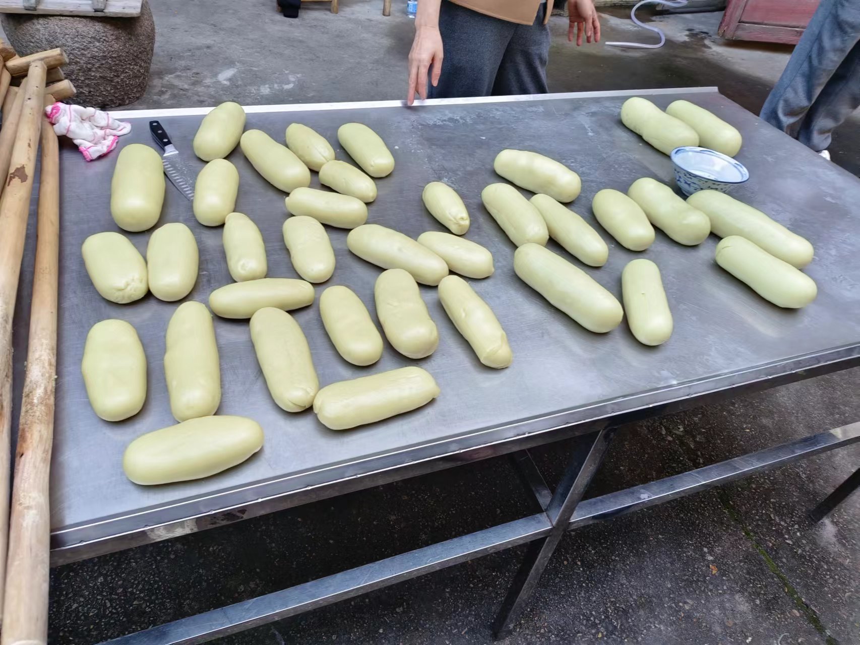 易順建工集團(tuán)：體驗(yàn)黃粿制作，傳承傳統(tǒng)文化
